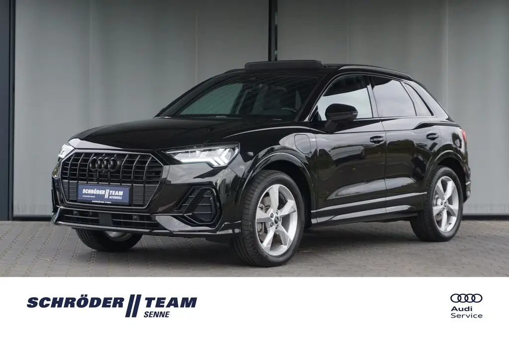 Photo 1 : Audi Q3 2021 Hybrid