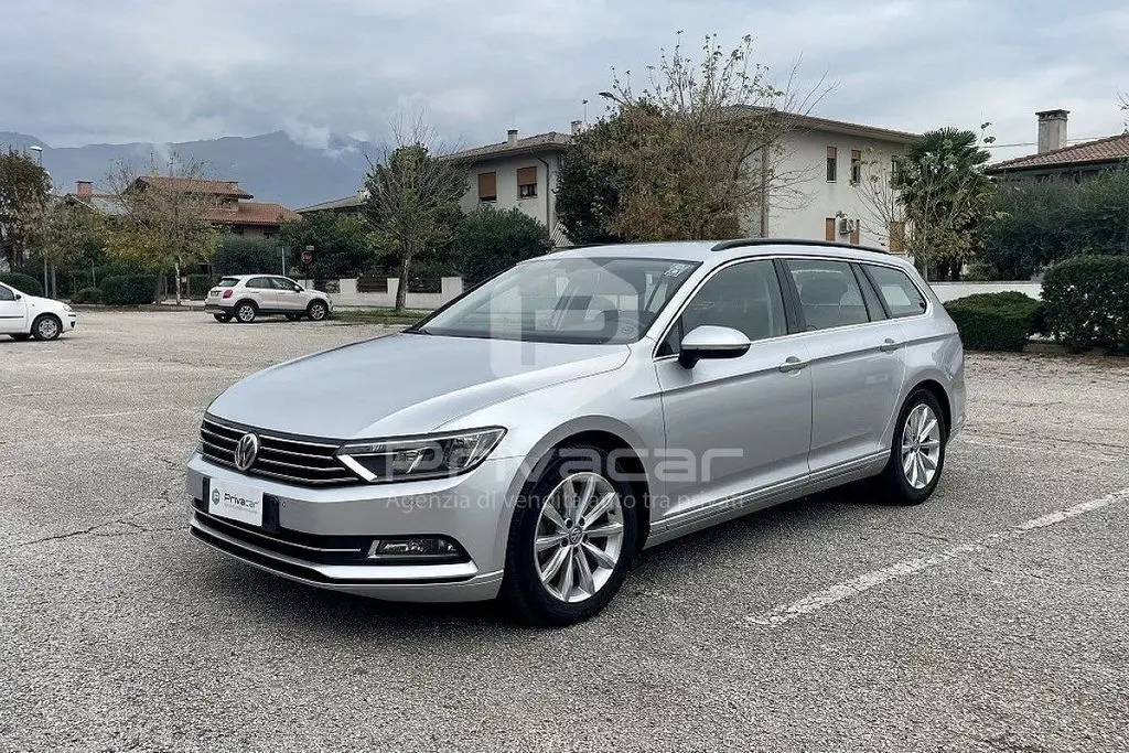 Photo 1 : Volkswagen Passat 2015 Diesel