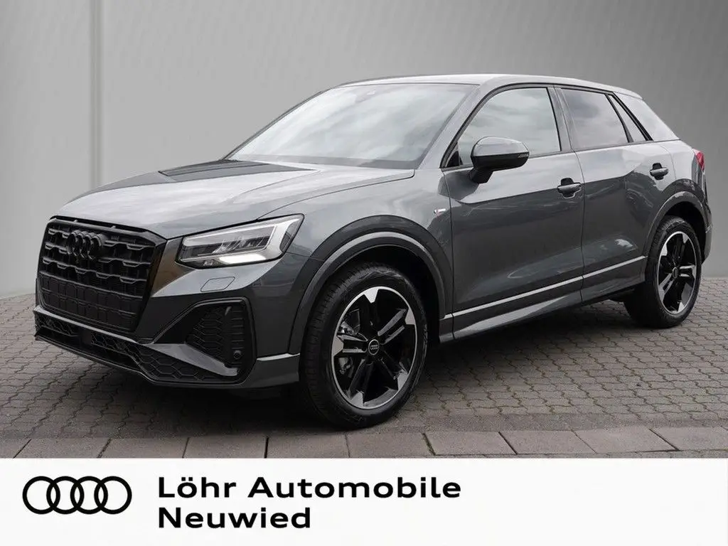 Photo 1 : Audi Q2 2024 Essence