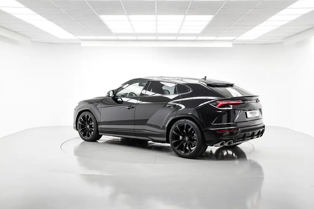 Photo 1 : Lamborghini Urus 2022 Petrol