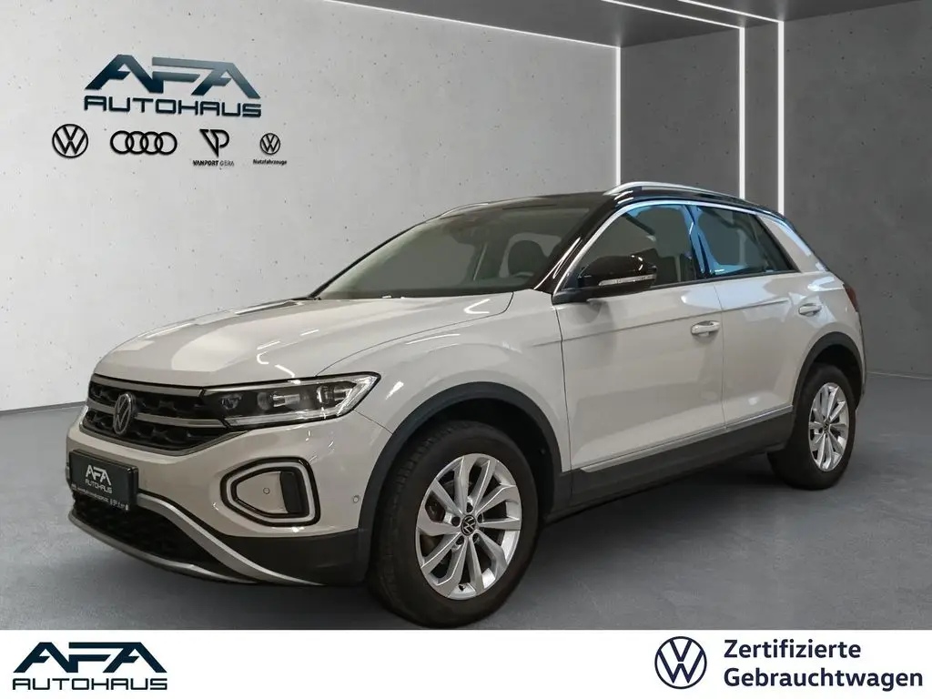 Photo 1 : Volkswagen T-roc 2023 Petrol