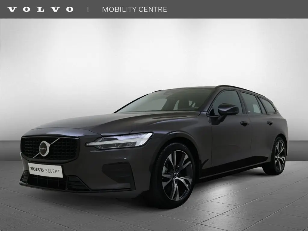 Photo 1 : Volvo V60 2024 Essence