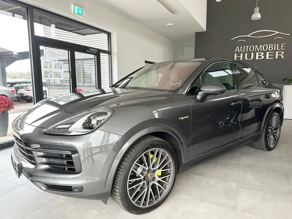 Photo 1 : Porsche Cayenne 2021 Hybrid