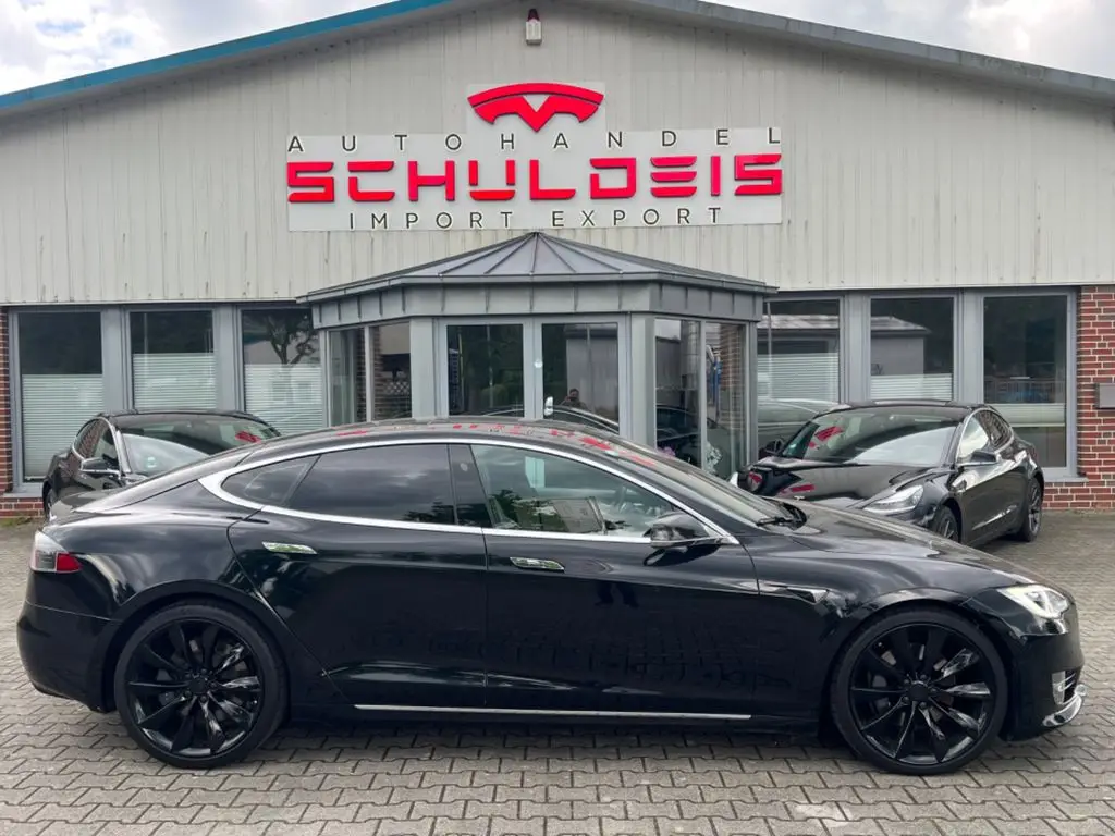 Photo 1 : Tesla Model S 2017 Non renseigné