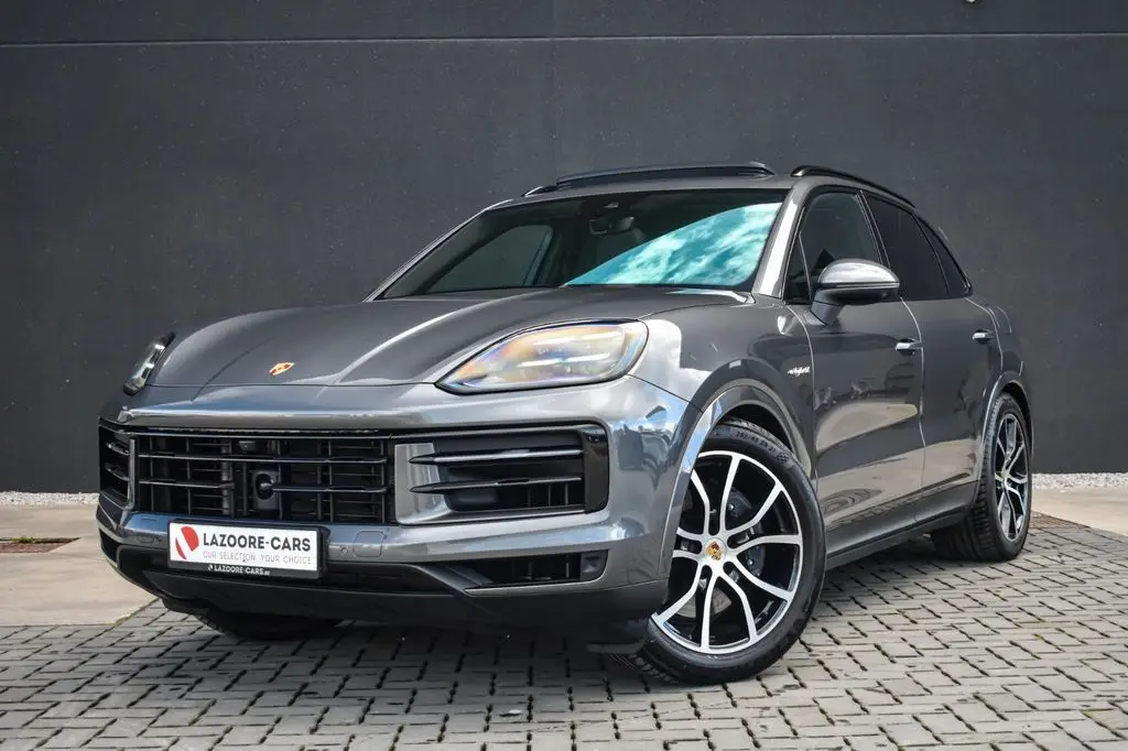 Photo 1 : Porsche Cayenne 2024 Hybrid