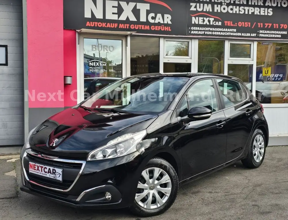 Photo 1 : Peugeot 208 2018 Petrol