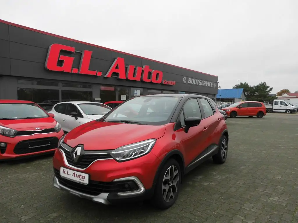 Photo 1 : Renault Captur 2017 Petrol