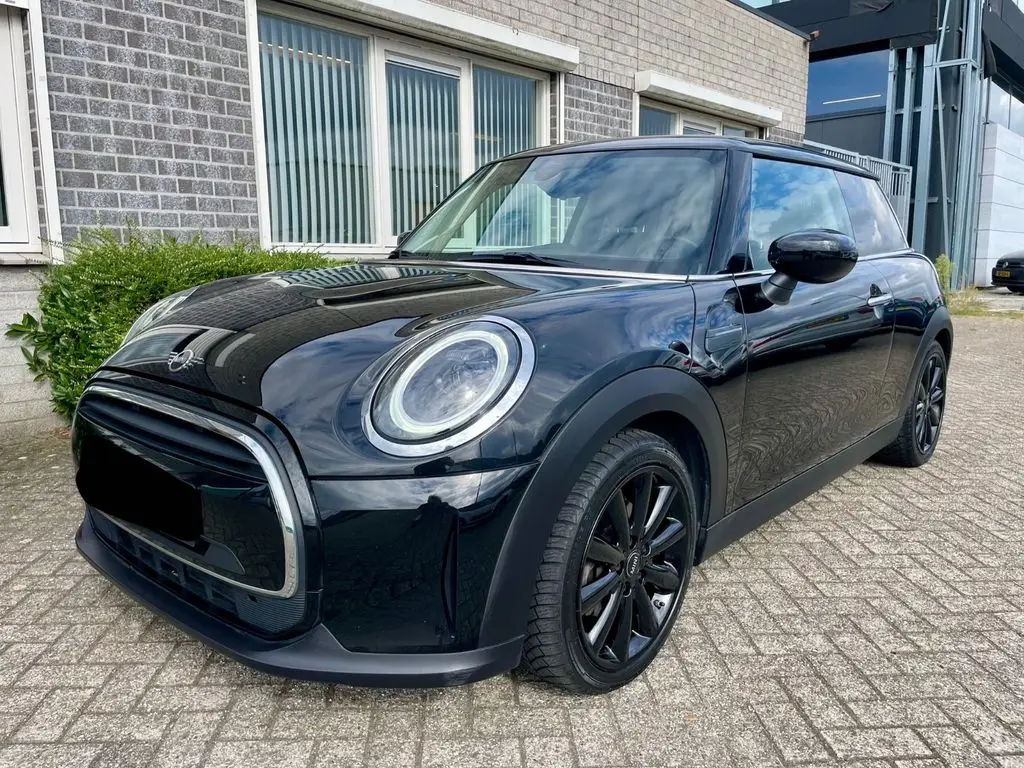 Photo 1 : Mini One 2021 Petrol