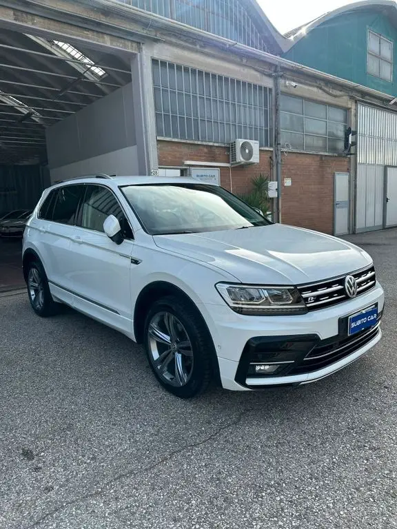 Photo 1 : Volkswagen Tiguan 2020 Diesel