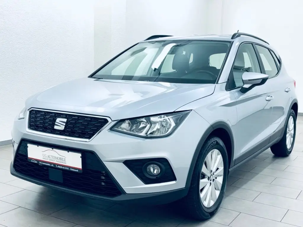 Photo 1 : Seat Arona 2021 Petrol