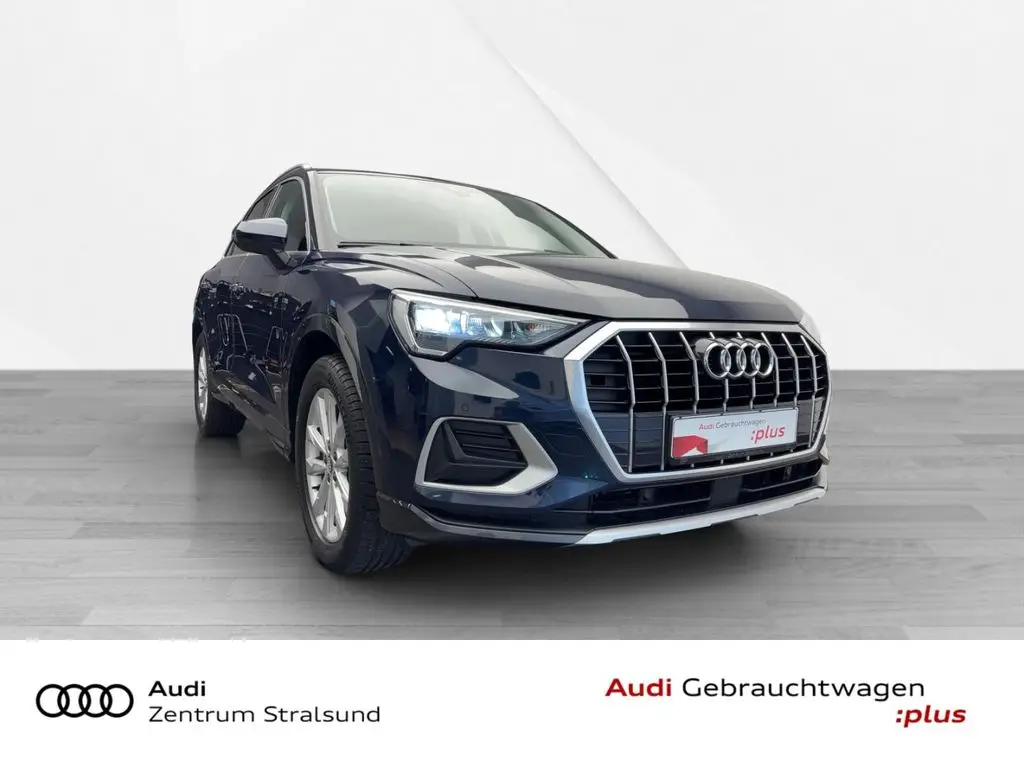 Photo 1 : Audi Q3 2020 Essence