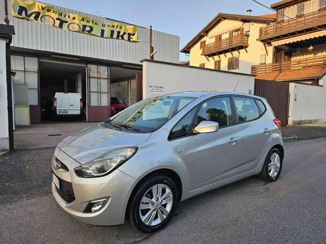 Photo 1 : Hyundai Ix20 2015 Petrol