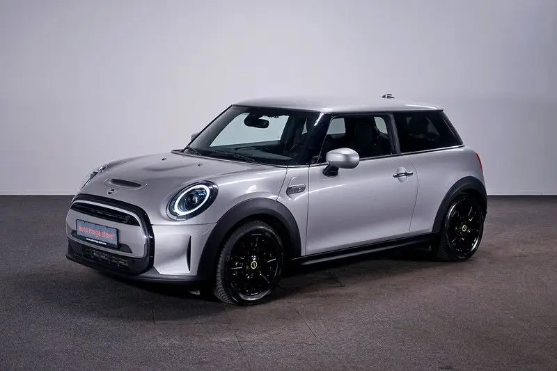 Photo 1 : Mini Cooper 2023 Non renseigné