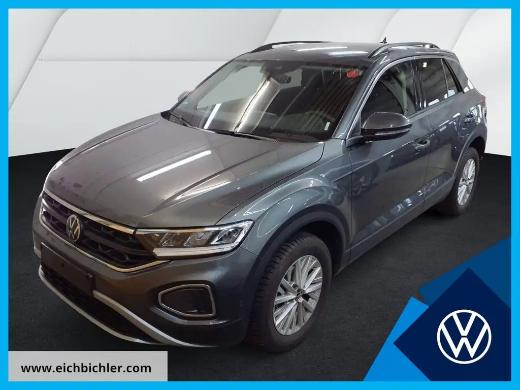 Photo 1 : Volkswagen T-roc 2024 Essence