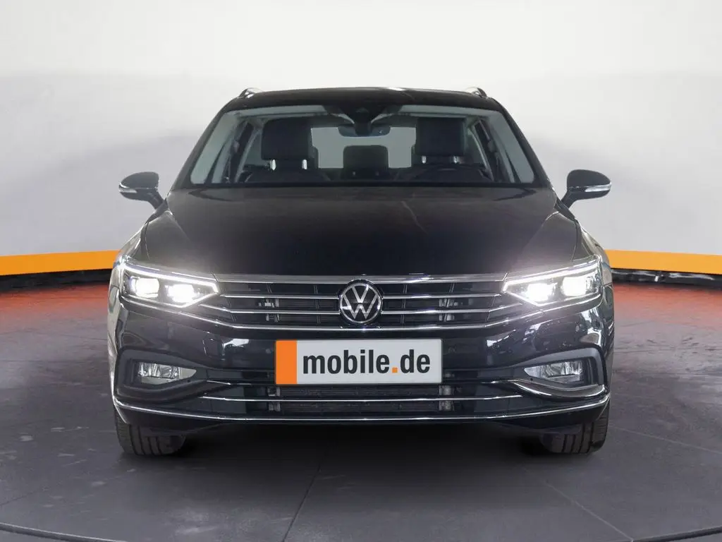 Photo 1 : Volkswagen Passat 2021 Diesel