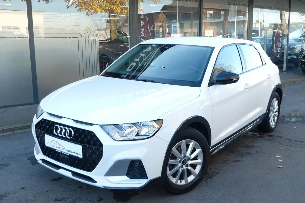 Photo 1 : Audi A1 2021 Essence