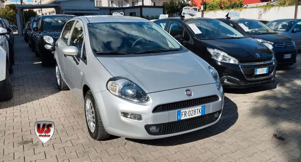 Photo 1 : Fiat Punto 2018 LPG