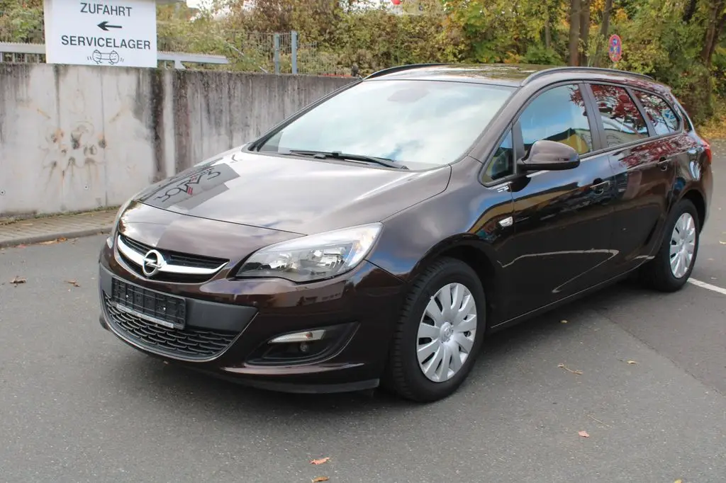 Photo 1 : Opel Astra 2015 Petrol