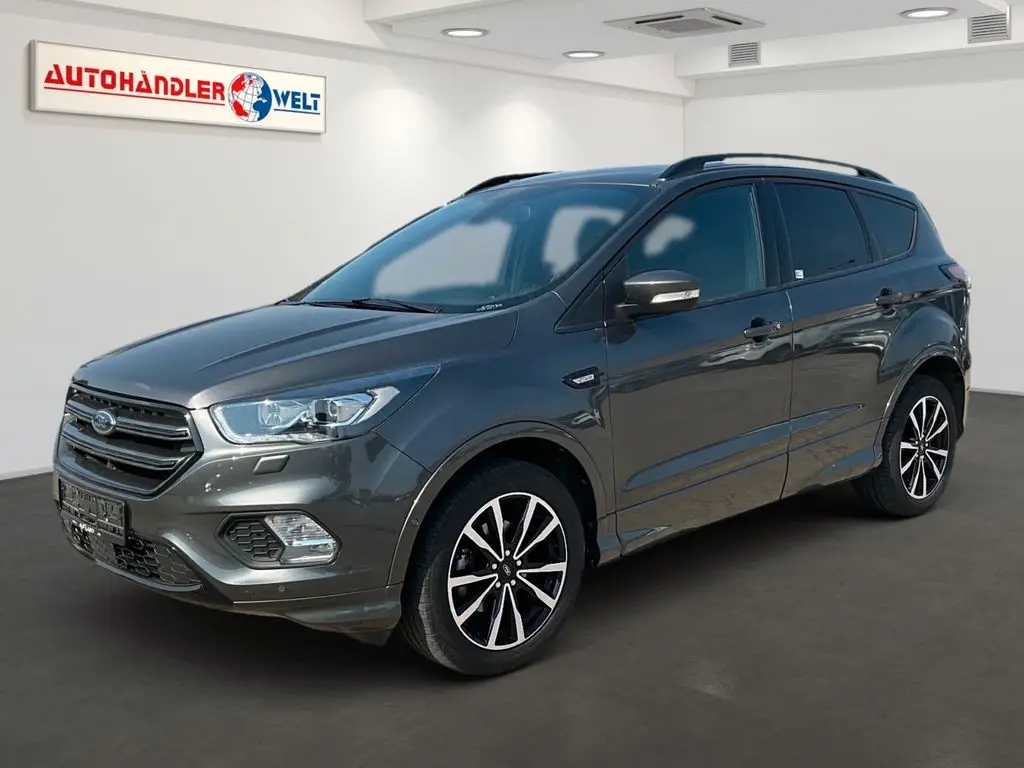 Photo 1 : Ford Kuga 2019 Petrol