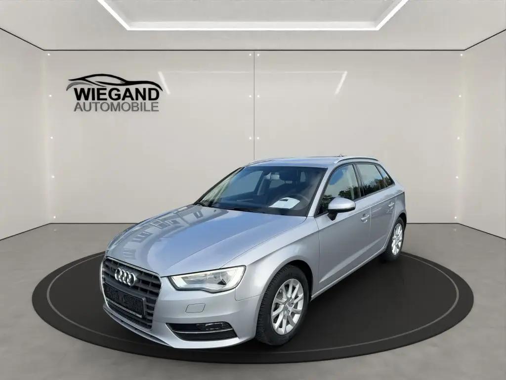 Photo 1 : Audi A3 2015 Petrol