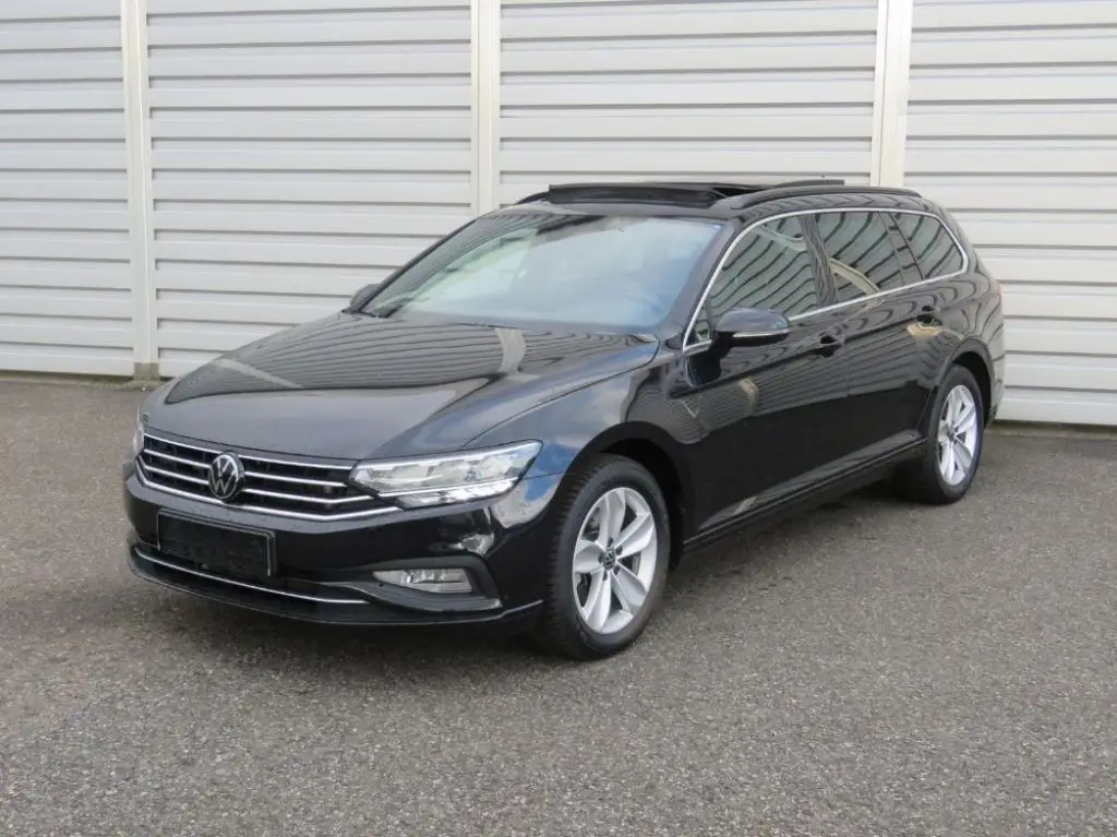 Photo 1 : Volkswagen Passat 2023 Diesel