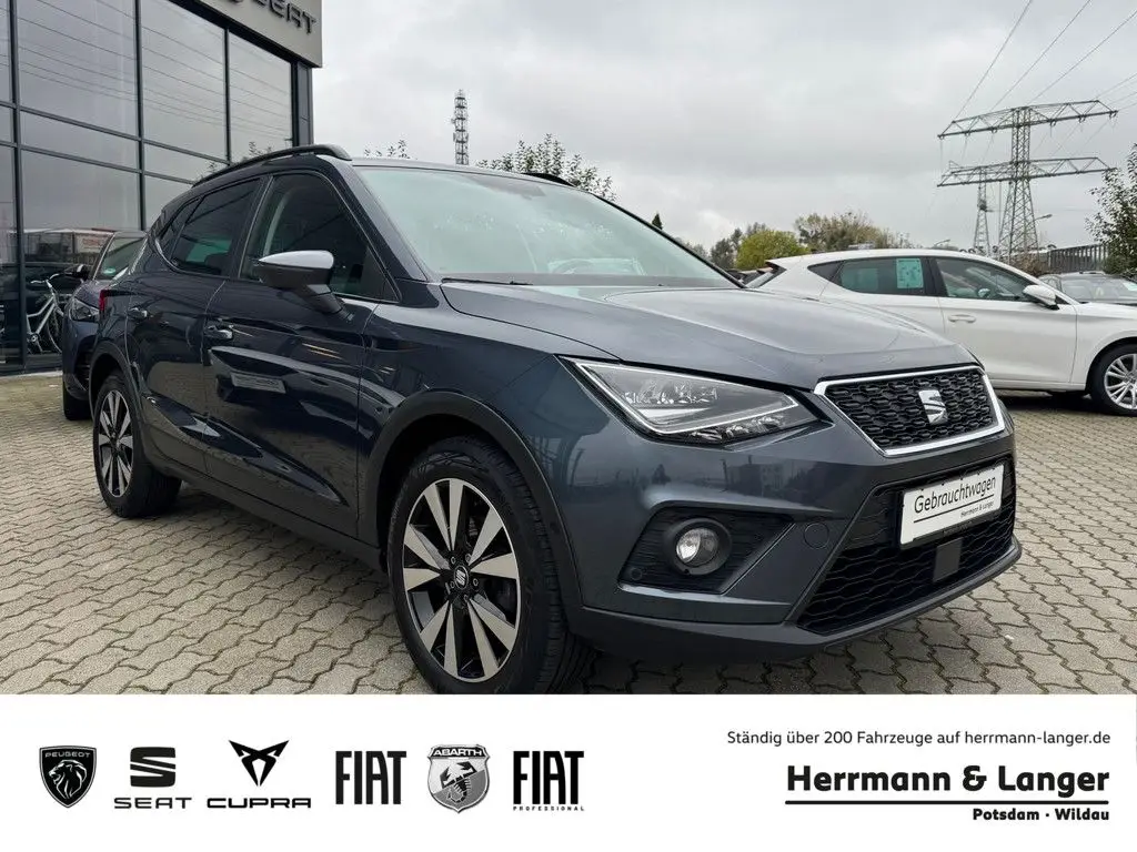 Photo 1 : Seat Arona 2020 Petrol