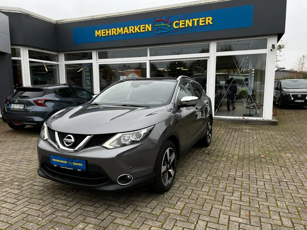 Photo 1 : Nissan Qashqai 2015 Petrol