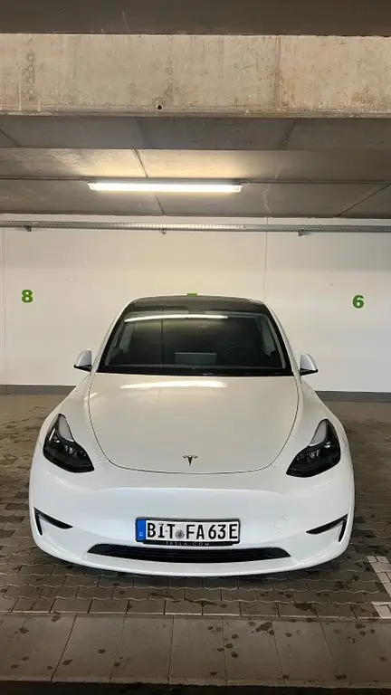 Photo 1 : Tesla Model Y 2023 Not specified