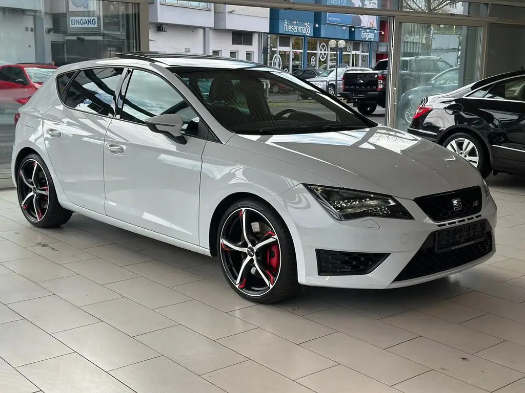 Photo 1 : Seat Leon 2016 Petrol