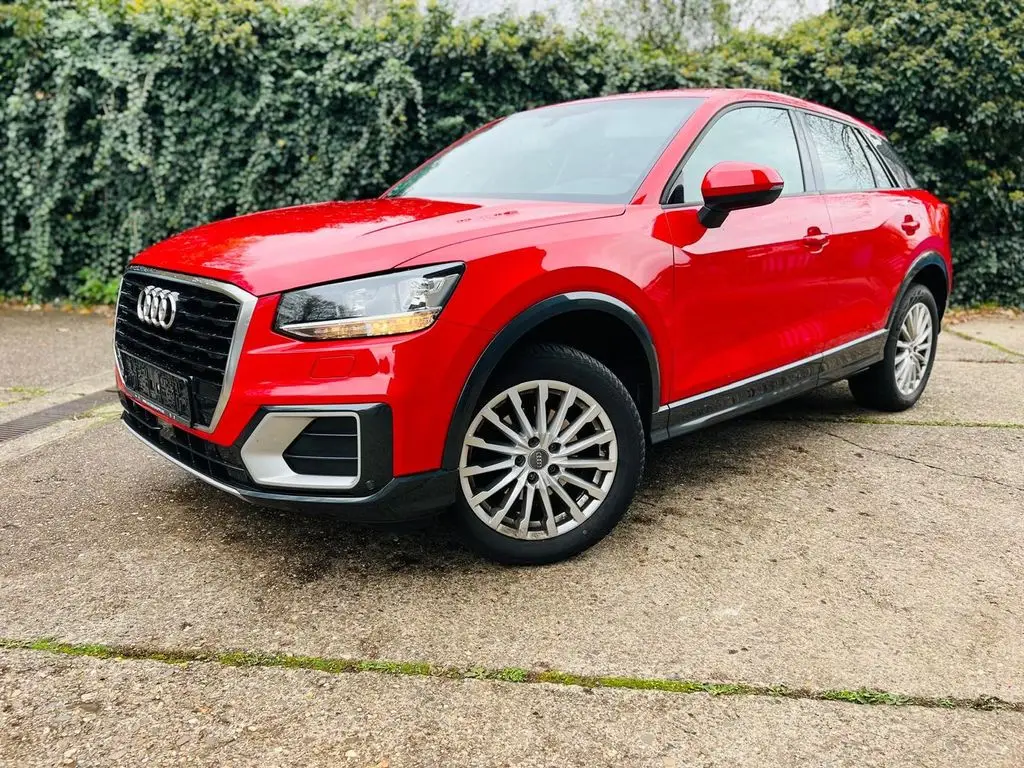 Photo 1 : Audi Q2 2020 Diesel