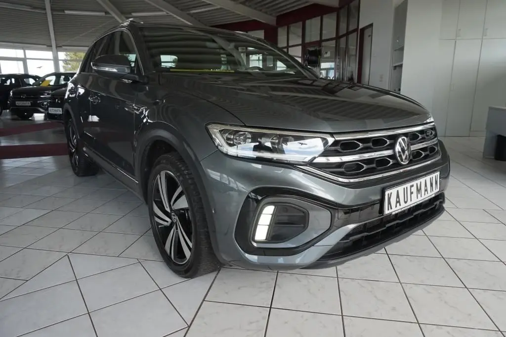 Photo 1 : Volkswagen T-roc 2023 Petrol