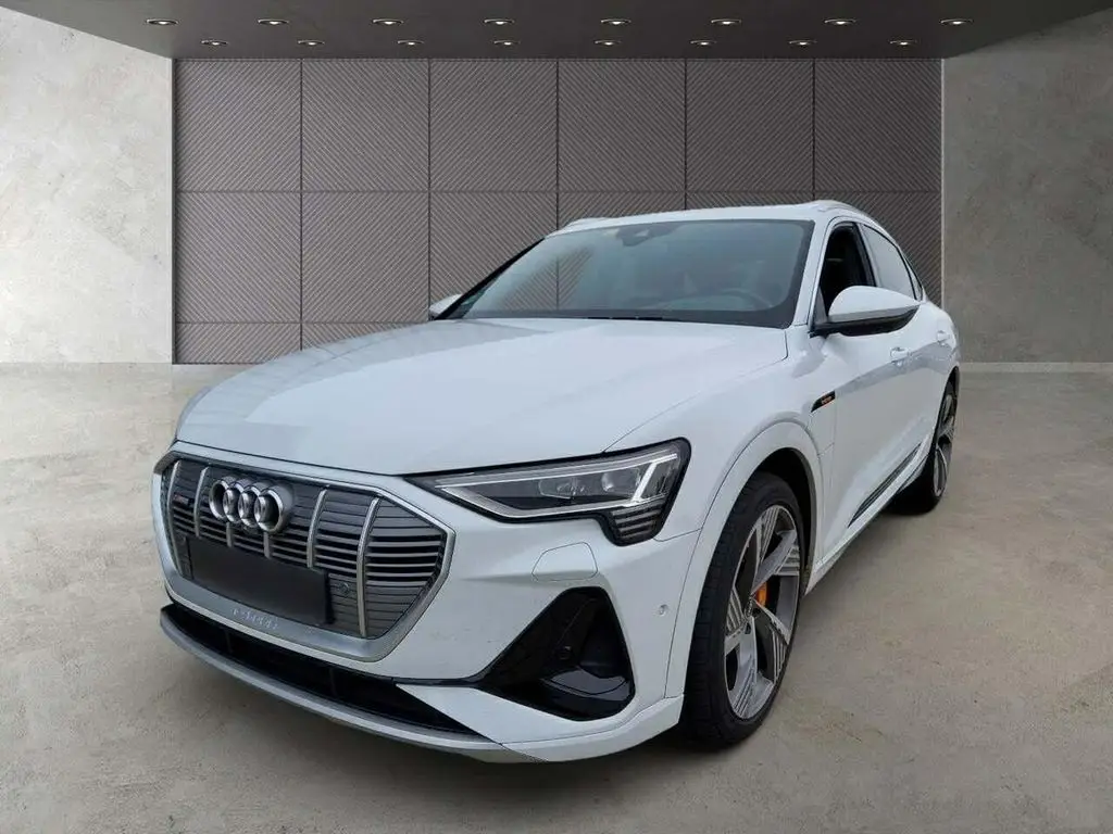 Photo 1 : Audi E-tron 2021 Non renseigné