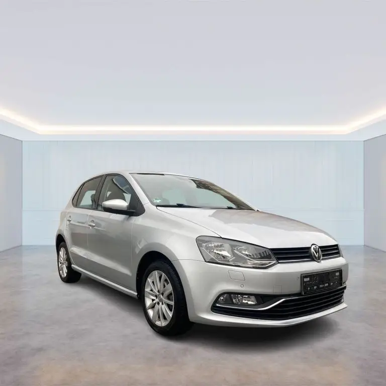 Photo 1 : Volkswagen Polo 2015 Essence