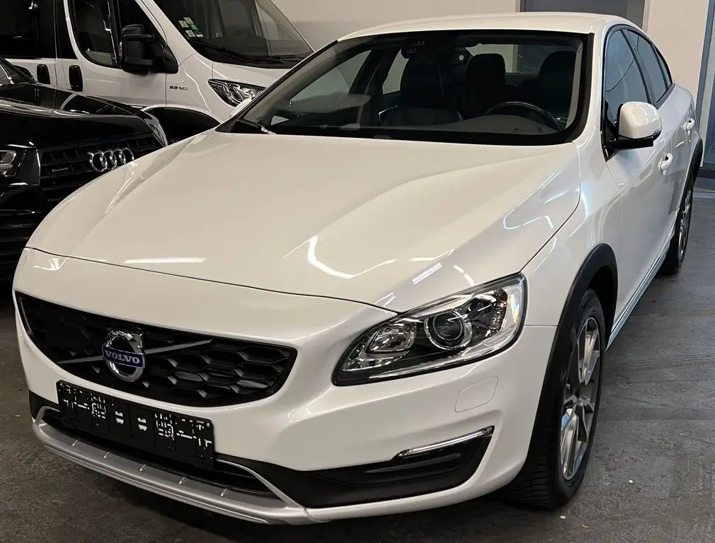 Photo 1 : Volvo S60 2019 Diesel