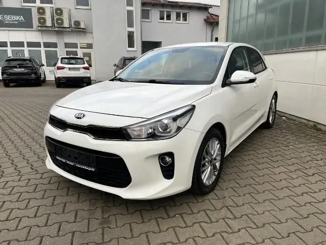 Photo 1 : Kia Rio 2018 Petrol