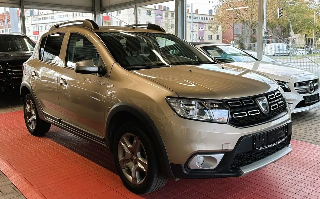 Photo 1 : Dacia Sandero 2020 LPG