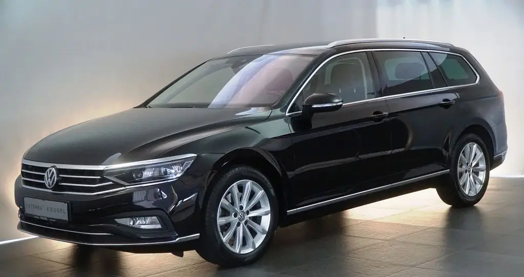 Photo 1 : Volkswagen Passat 2019 Petrol