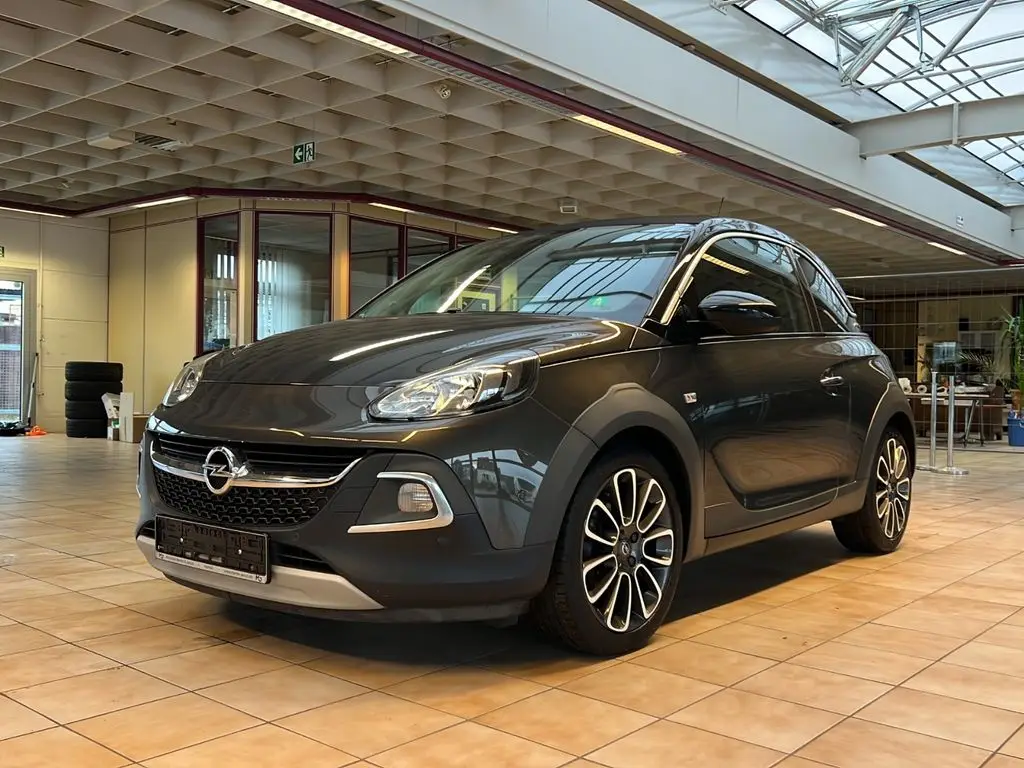 Photo 1 : Opel Adam 2016 Petrol