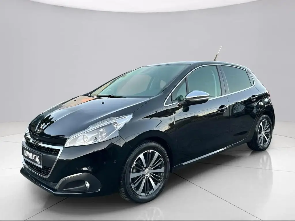 Photo 1 : Peugeot 208 2016 Petrol