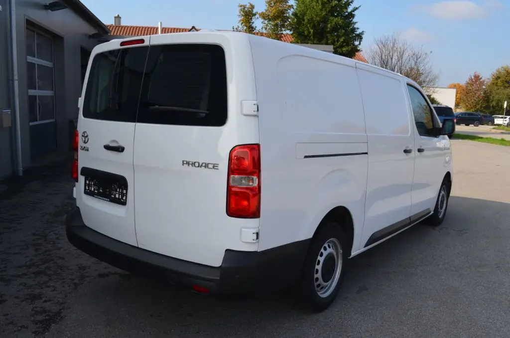 Photo 1 : Toyota Proace 2022 Diesel