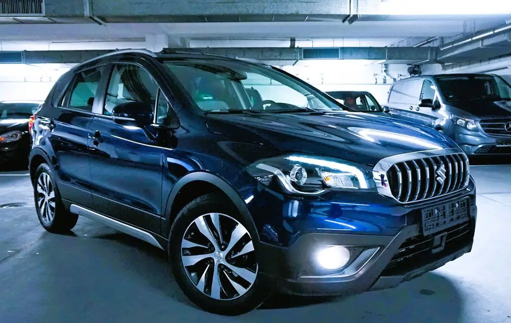 Photo 1 : Suzuki Sx4 2017 Essence