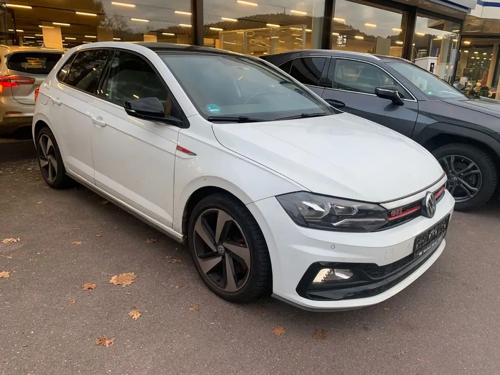 Photo 1 : Volkswagen Polo 2020 Petrol