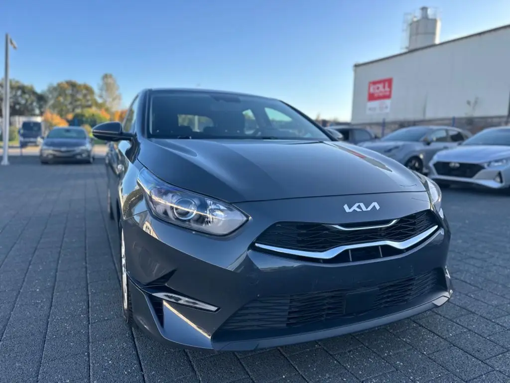 Photo 1 : Kia Ceed 2022 Petrol