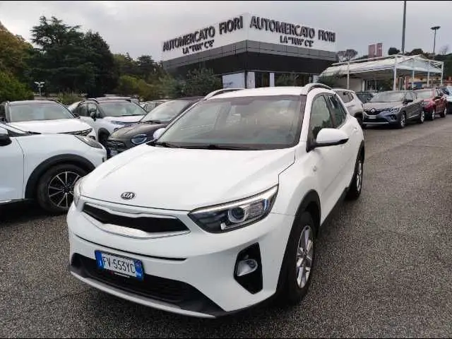 Photo 1 : Kia Stonic 2019 Petrol