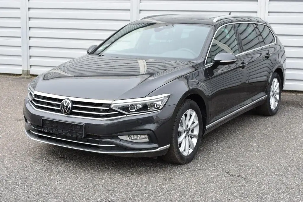 Photo 1 : Volkswagen Passat 2023 Diesel