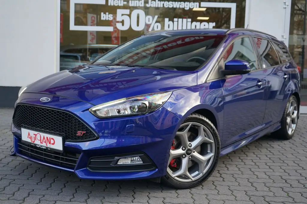 Photo 1 : Ford Focus 2017 Petrol