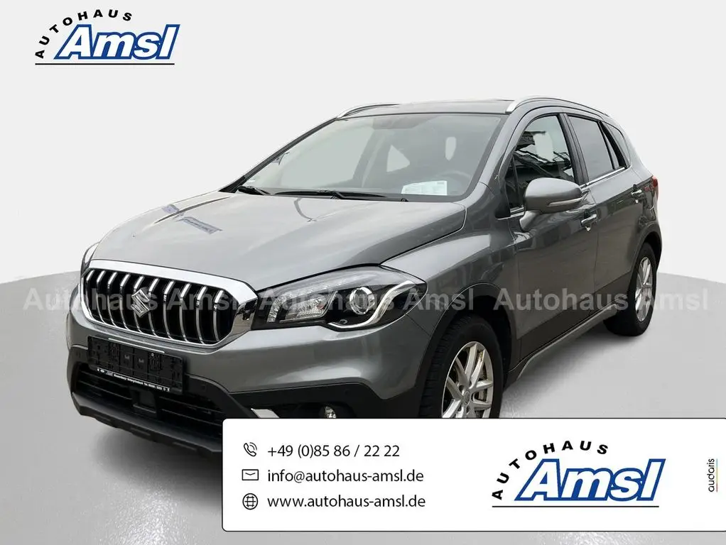 Photo 1 : Suzuki Sx4 2019 Petrol