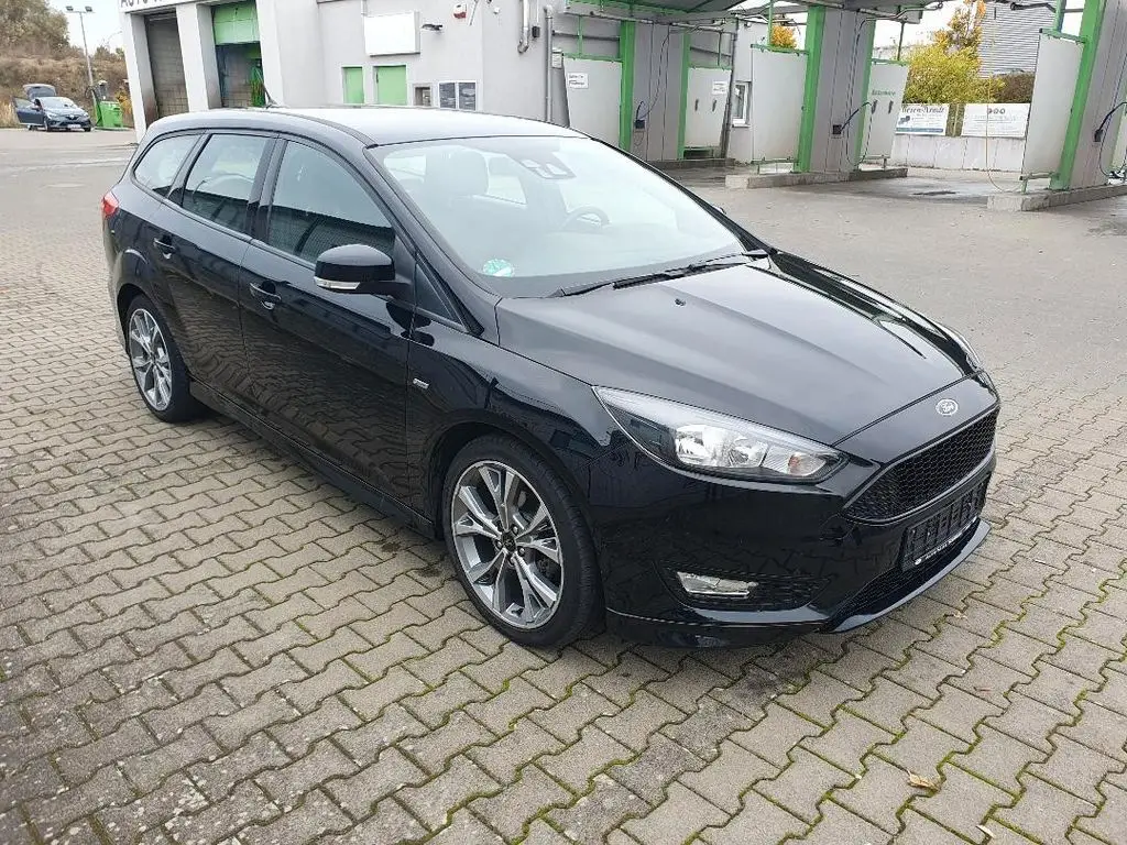 Photo 1 : Ford Focus 2018 Essence