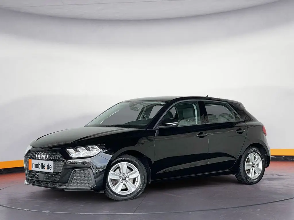 Photo 1 : Audi A1 2022 Essence