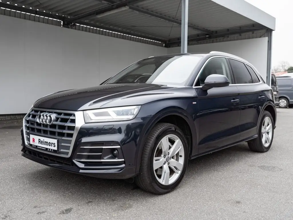 Photo 1 : Audi Q5 2020 Hybrid